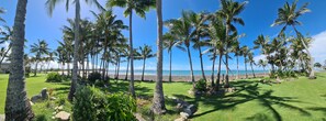 On the beach, sun-loungers, beach towels - Dolphin Heads | Resort Unit | ABSOLUTE BEACHFRONT! Whitsunday Getaway! (Dolphin Heads)
