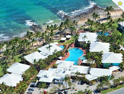 Dolphin Heads | Resort Unit | ABSOLUTE BEACHFRONT! Whitsunday Getaway!