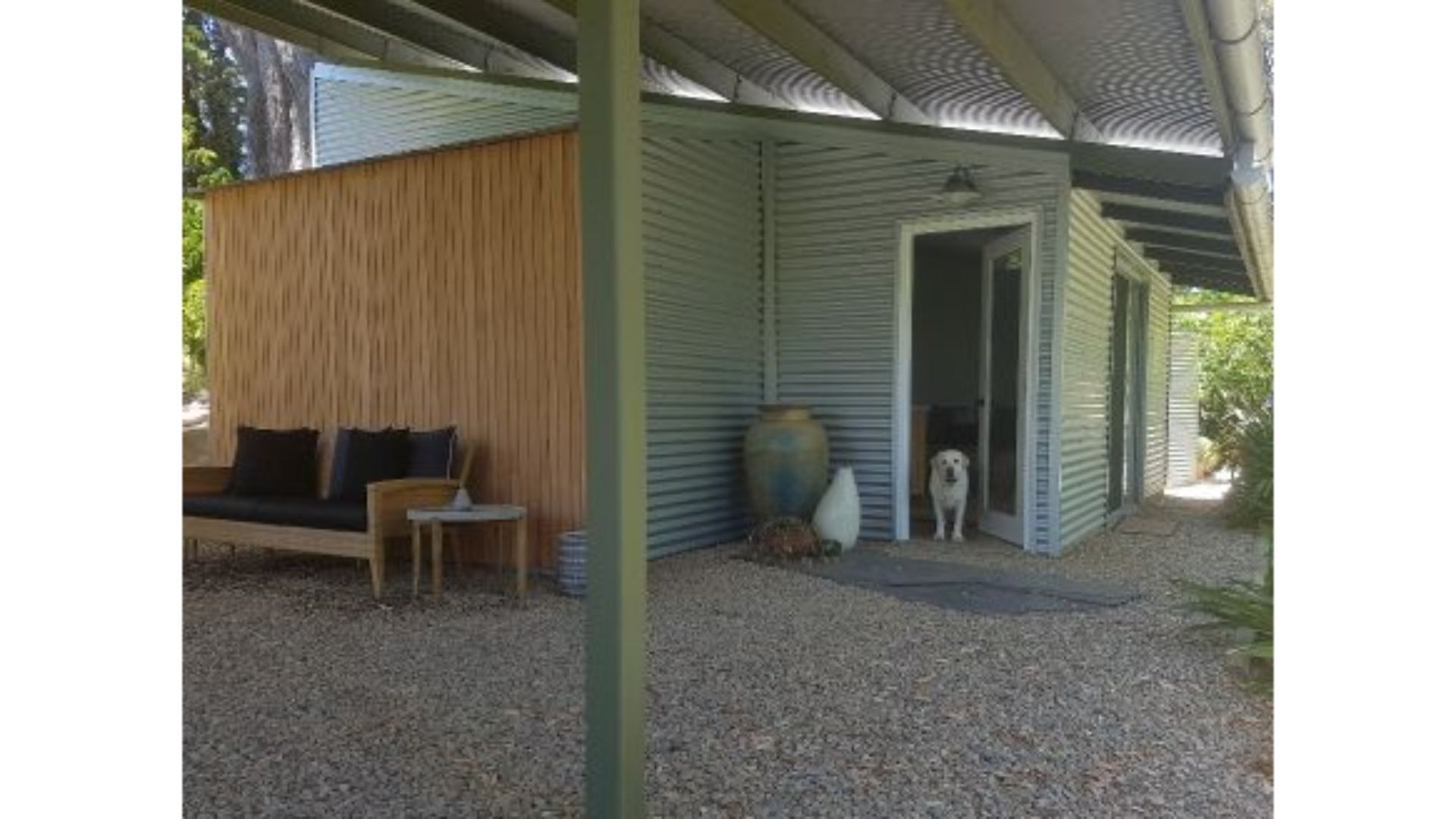 Mt Lofty Gardens Studio - spacious and quiet  — image 7