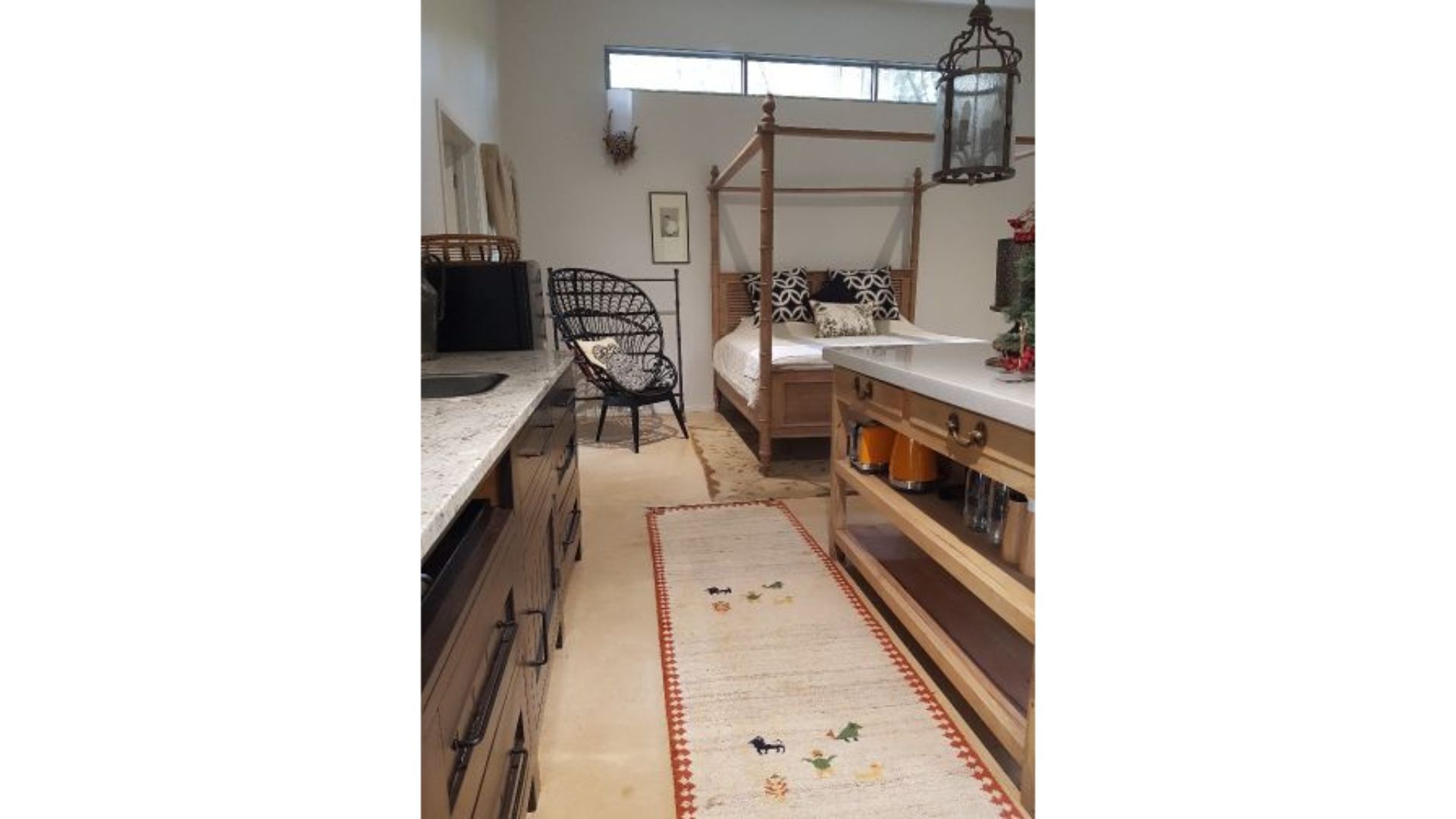 Mt Lofty Gardens Studio - spacious and quiet  — image 4