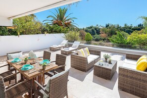 公寓 (2 Bedrooms) | 陽台