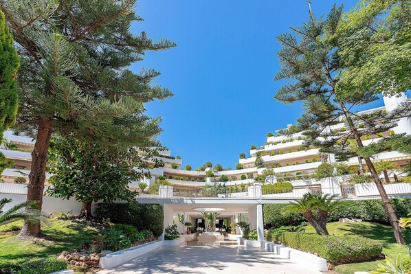 Apartment (2 Bedrooms) | Property entrance - Genteel Home Las Lomas (Marbella)