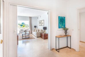 Appartement (2 Bedrooms) | Entrée intérieure