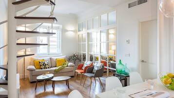 Apartment, Terrace (2 Bedrooms) | Living area | TV