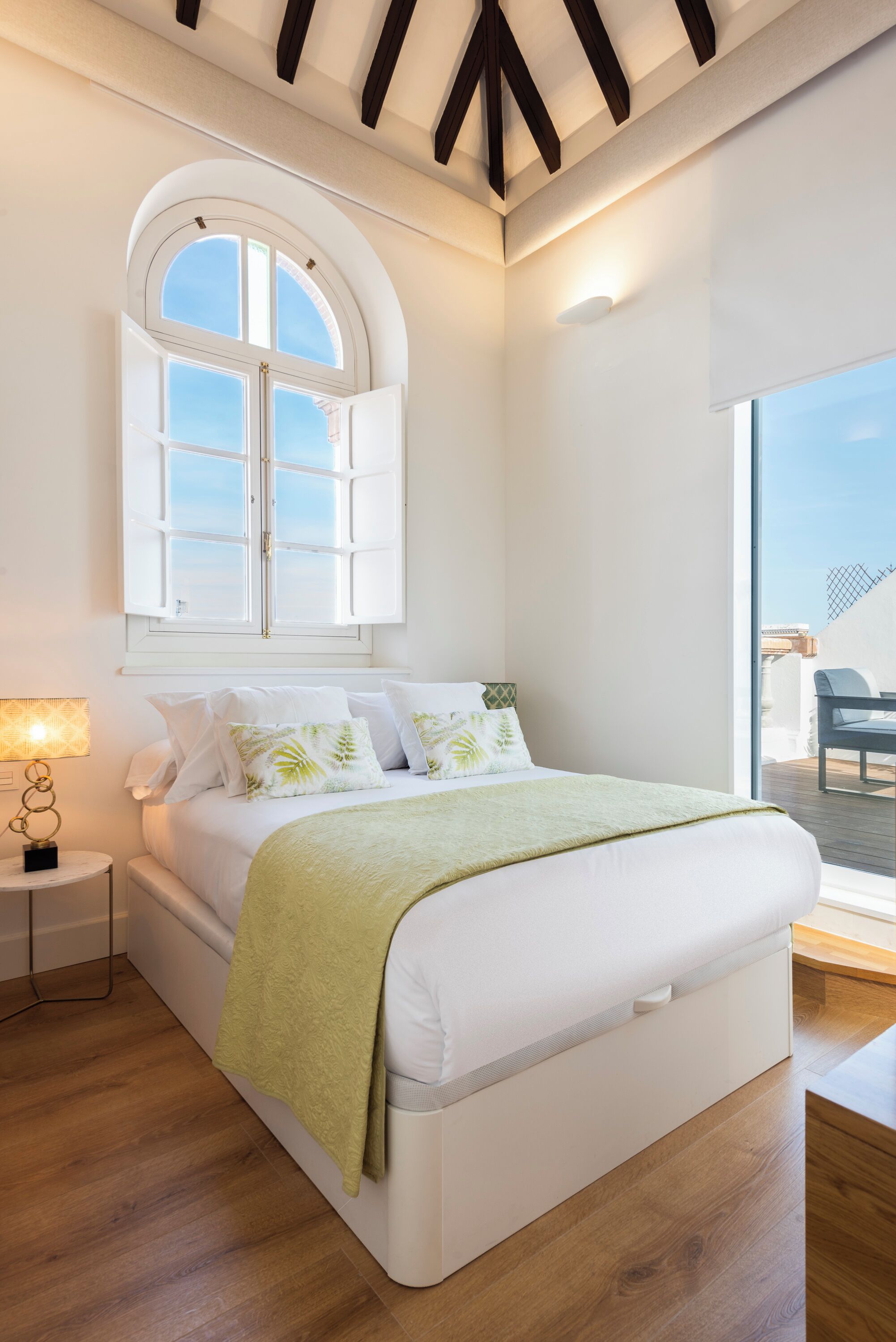 公寓, 露台 (2 Bedrooms) | 2 多间卧室、免费 WiFi、床单