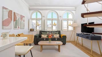 Leilighet (1 Bedroom) | Oppholdsområde | TV
