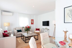 Apartment (2 Bedrooms) | Living area | TV