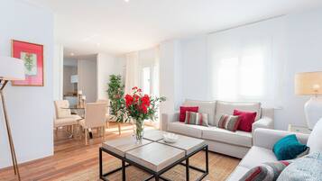 Apartment (2 Bedrooms) | Living area | TV