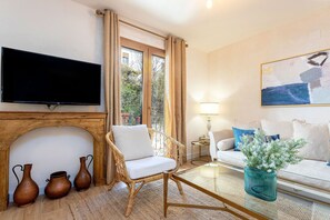 Ferienhaus (4 Bedrooms) | Wohnbereich | Fernseher