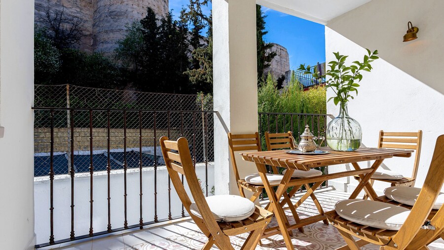 Genteel Home Alhacaba