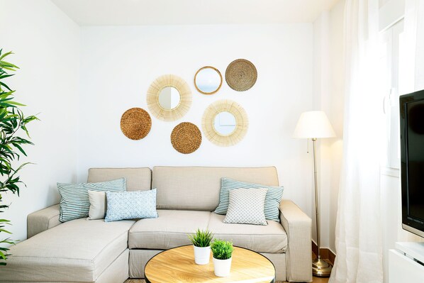 Apartment (1 Bedroom) | Interior