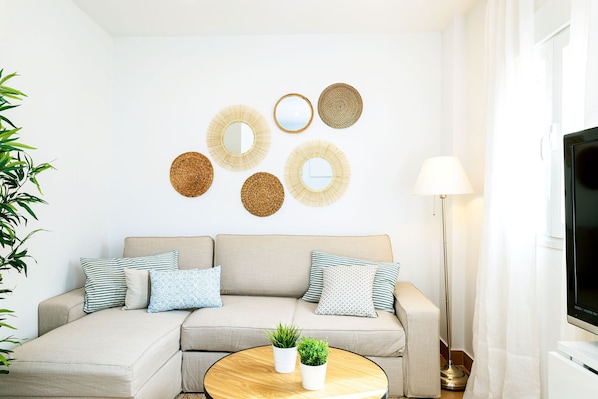 Apartment (1 Bedroom) | Interior