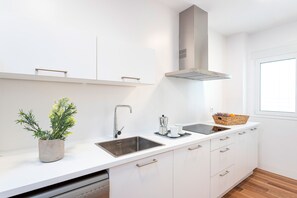 Apartment (3 Bedrooms) | Private kitchen