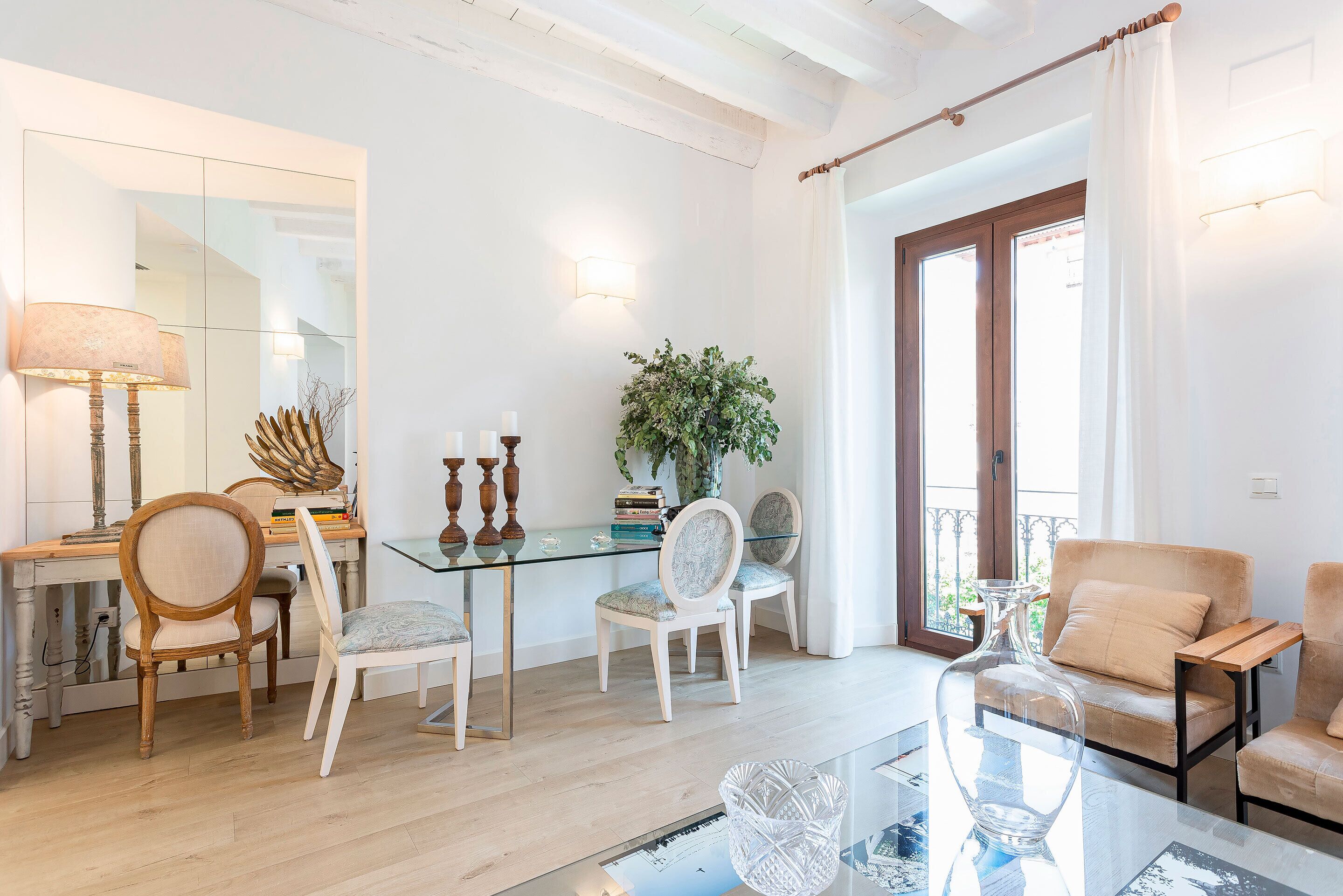 Apartment (2 Bedrooms) | Living area | TV