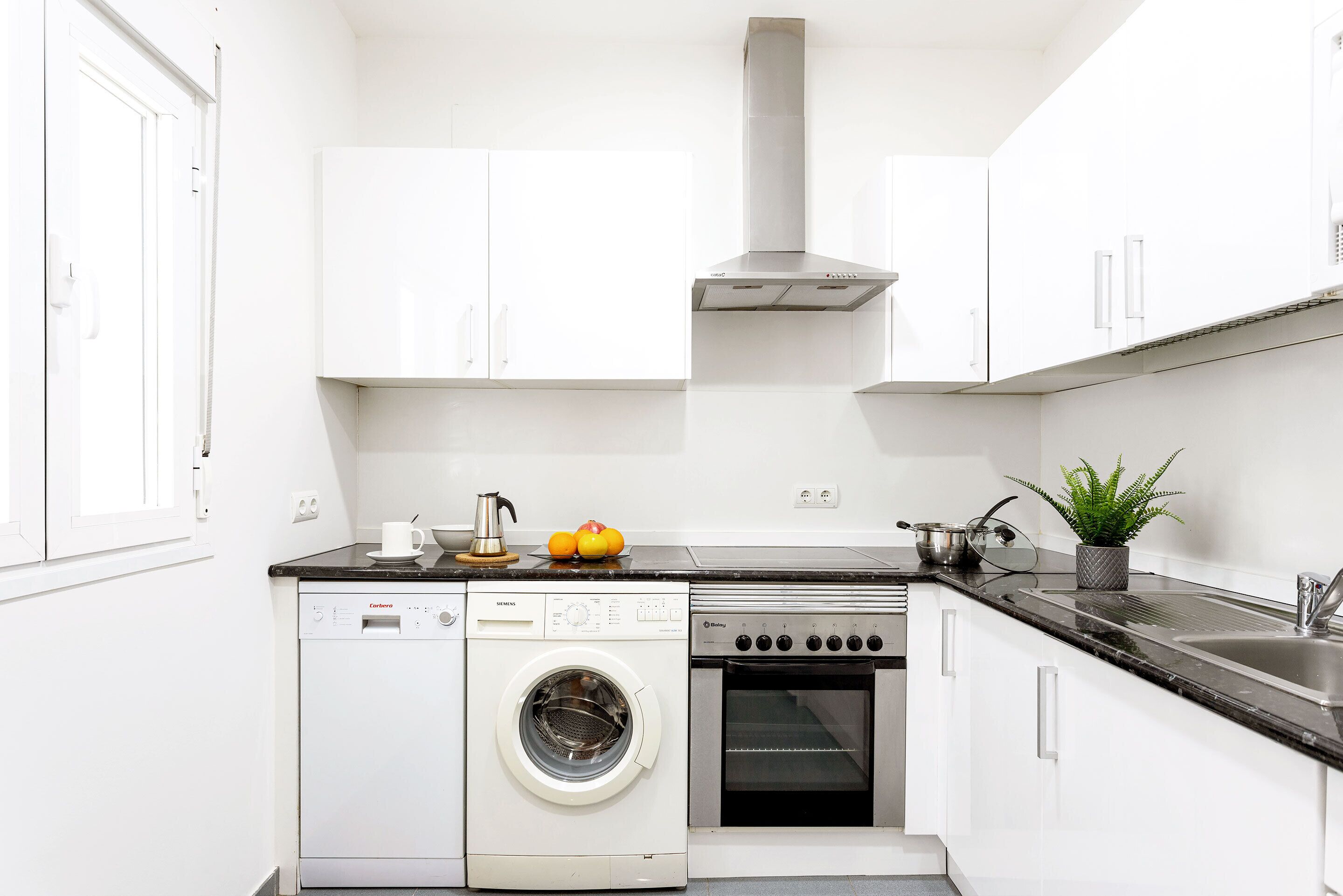 アパートメント (2 Bedrooms) | 専用キッチン | 大型冷蔵庫、電子レンジ、オーブン、コンロ