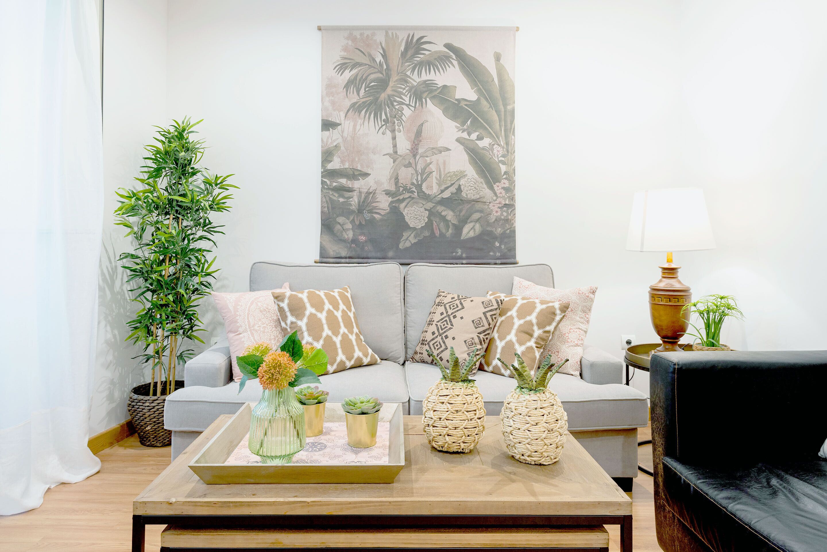 Apartment (2 Bedrooms) | Living area | TV