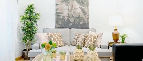 Apartment (2 Bedrooms) | Wohnbereich