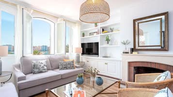 Apartment (2 Bedrooms) | Living area | TV