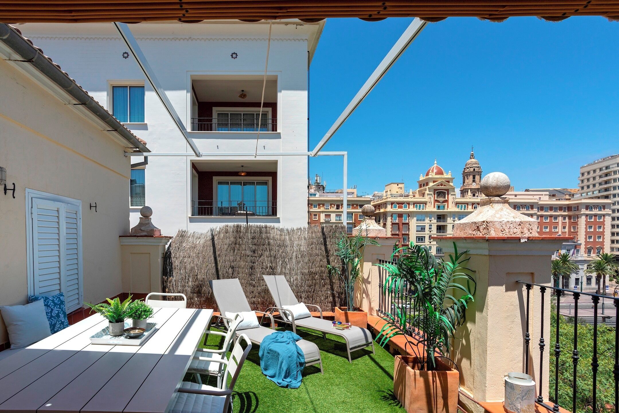 Leilighet (2 Bedrooms) | Terrasse/patio