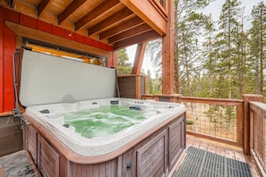 Condo, 2 Bedrooms | Outdoor spa tub