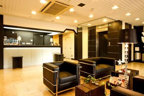 Lobby - Area One Okayama Hotel (Okayama)