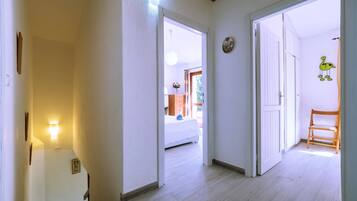 4 bedrooms, in-room safe, iron/ironing board, travel cot