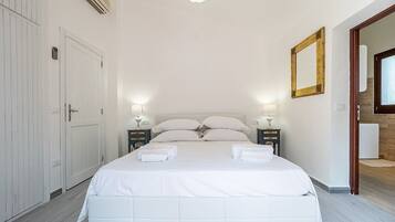 4 Schlafzimmer, Zimmersafe, Bügeleisen/Bügelbrett, Reisekinderbett