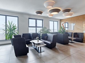 Lobby - B&B Hotel Köln-Troisdorf (Troisdorf)