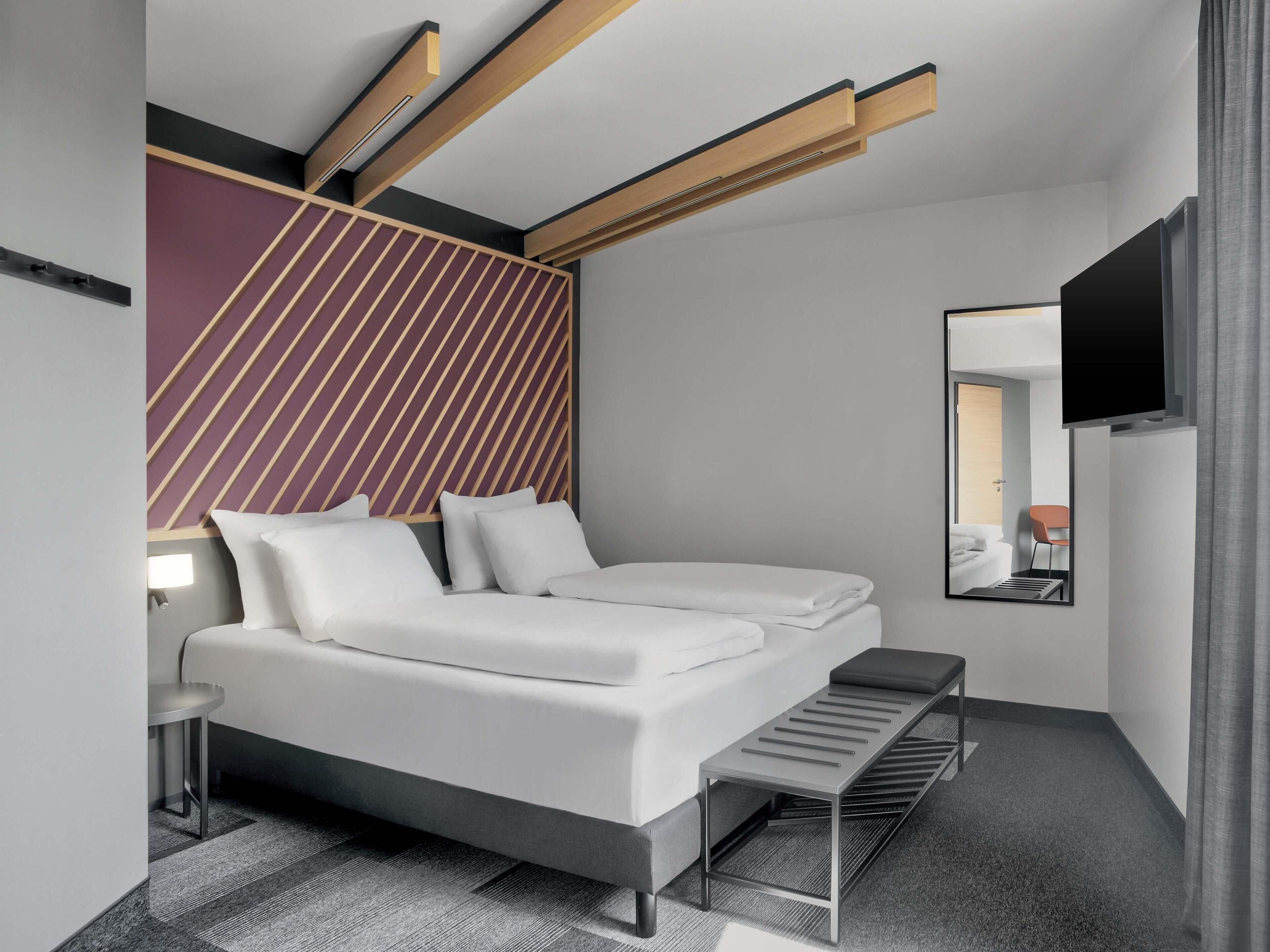 Premium Double Room | Desk, free WiFi, bed sheets