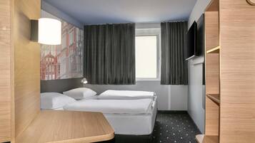 Skrivebord, gratis Wi-Fi, sengetøj