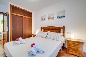 3 Schlafzimmer, Bügeleisen/Bügelbrett, kostenloses WLAN, Bettwäsche