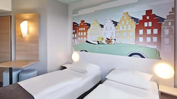 Twin Room | Desk, soundproofing, free WiFi, bed sheets