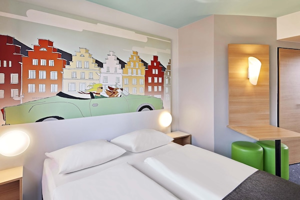 Schreibtisch, schallisolierte Zimmer, kostenloses WLAN, Bettwäsche