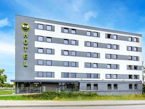 Exterior - B&B HOTEL Regensburg-City (Regensburg)