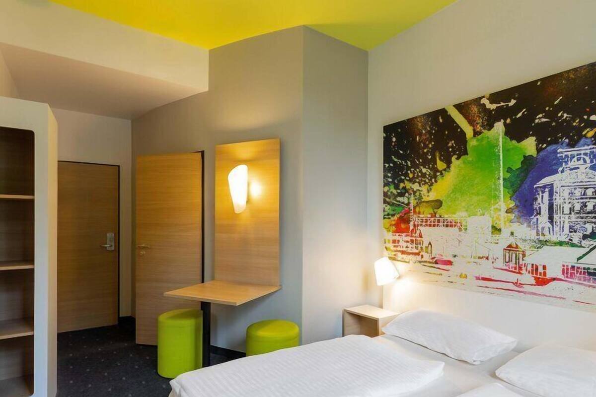 Chambre double | Literie hypoallergénique, bureau, système d’insonorisation