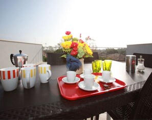 Outdoor dining - Wonderful attic flat with sea view (Rosolina Mare)