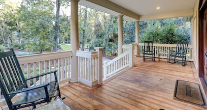 9 Hunt Club Dr - 6 Bedroom home with Movie Theater, Ping Pong, and a Pool