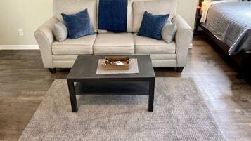 智能电视、立体声音响