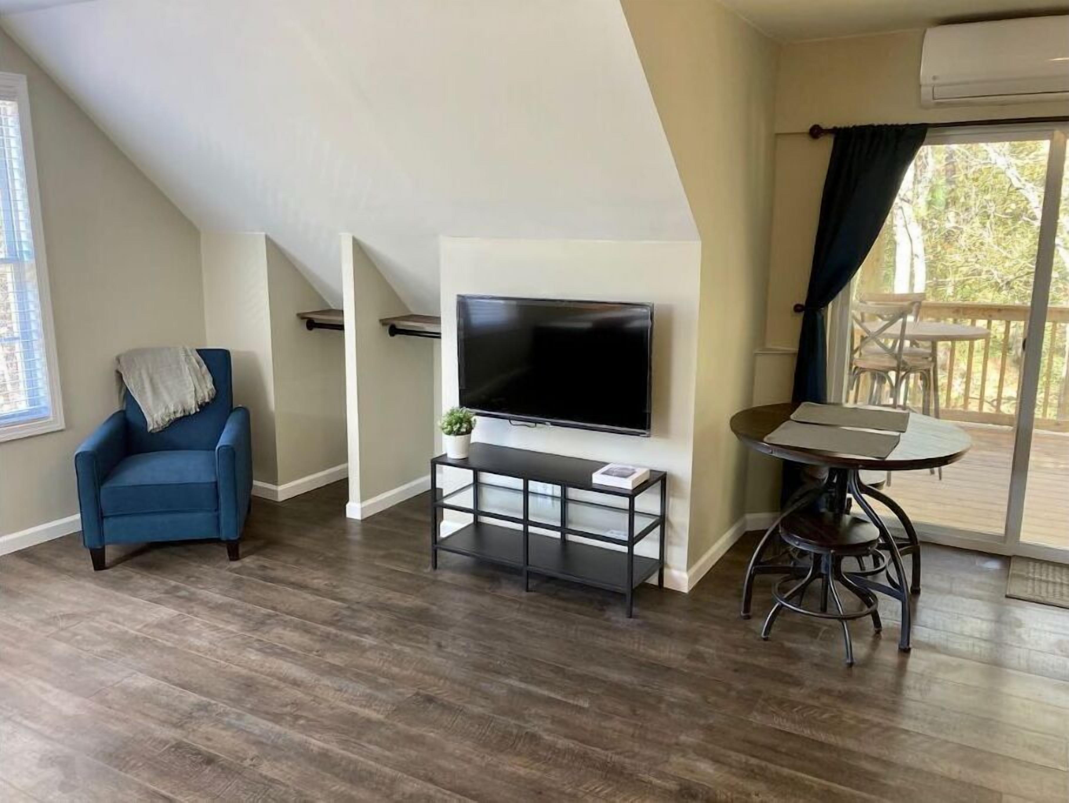 智能电视、立体声音响