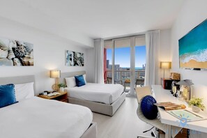 Desk, iron/ironing board, travel crib, WiFi - Upper Apartment + Pool + Gym + Amazing view (Hallandale Beach)