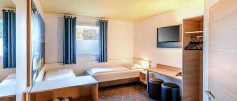 Ropa de cama hipoalergénica, escritorio, insonorización y wifi gratis