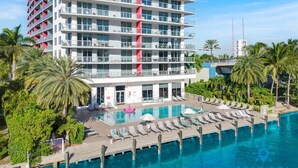 Exterior - Apartment w/ Balcony,Pool, Views and Near Beach (Hallandale Beach)