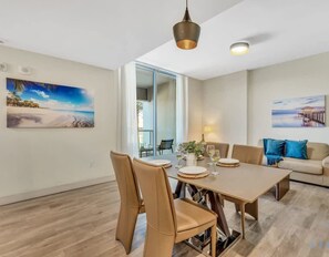 APARTMENT - Condo Bay View Infinity Pool Beach Service (Hollywood)