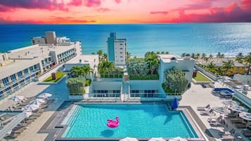 Alberca infinita y alberca en la azotea