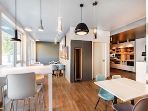 Literie hypoallergénique, bureau, chambres insonorisées, Wi-Fi gratuit