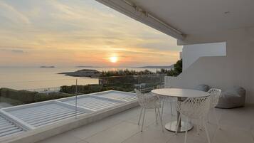 Luxury Villa, 4 Bedrooms, Sea View, Beachfront | Terrace/patio