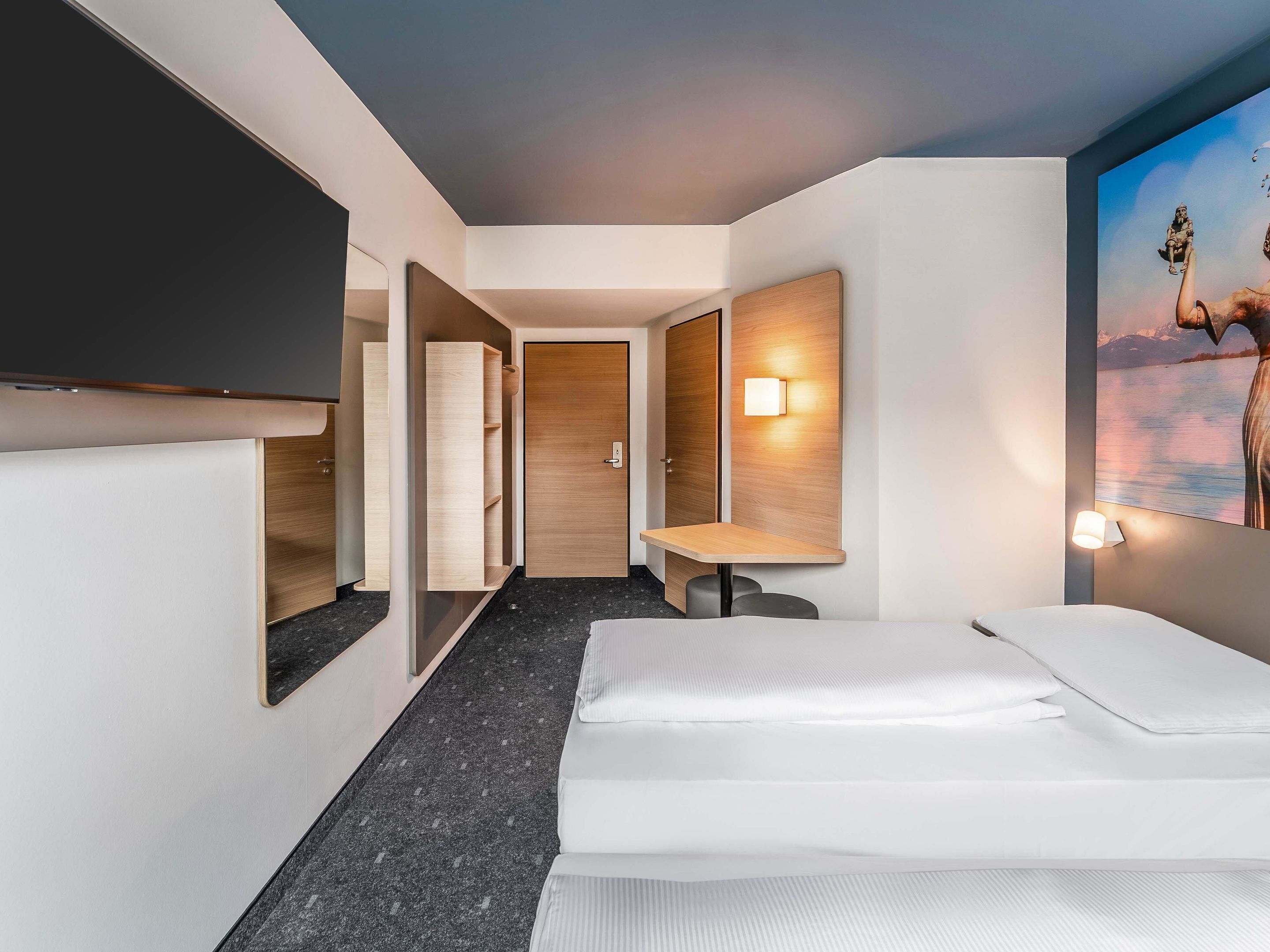 Habitación con 2 camas individuales | Escritorio, wifi gratis, ropa de cama