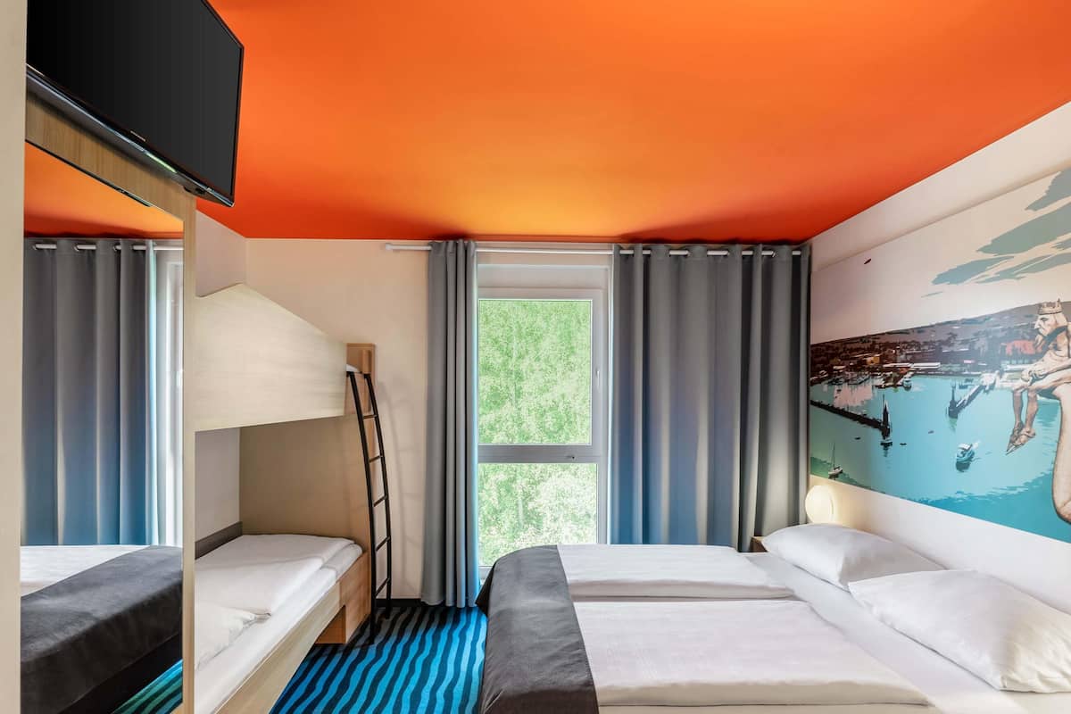 Phòng 4 | Bàn, truy cập Internet không dây miễn phí, bộ trải giường