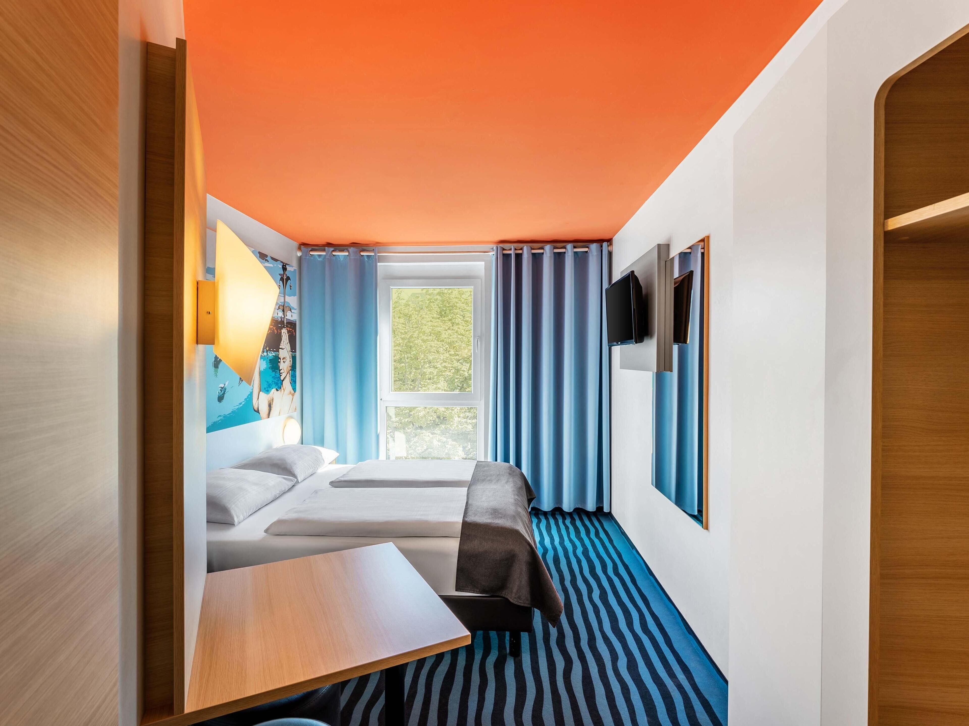 Desk, free WiFi, bed sheets