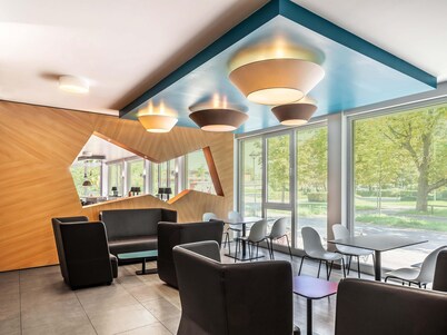 康斯坦茨B&B酒店